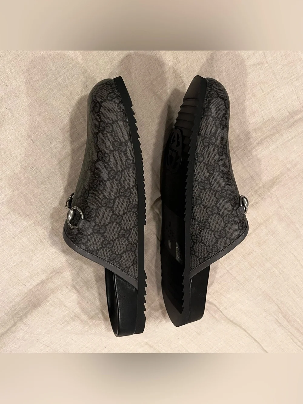 Gucci supreme gg